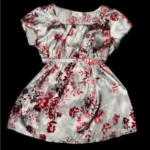 Silver Babydoll Short Sleeve Top